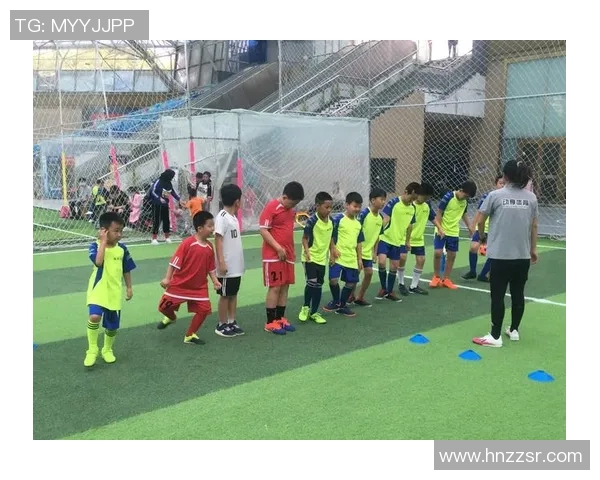 学踢足球从零开始的全方位指南，掌握基础技能，提升竞技水平，快速成为球场新星